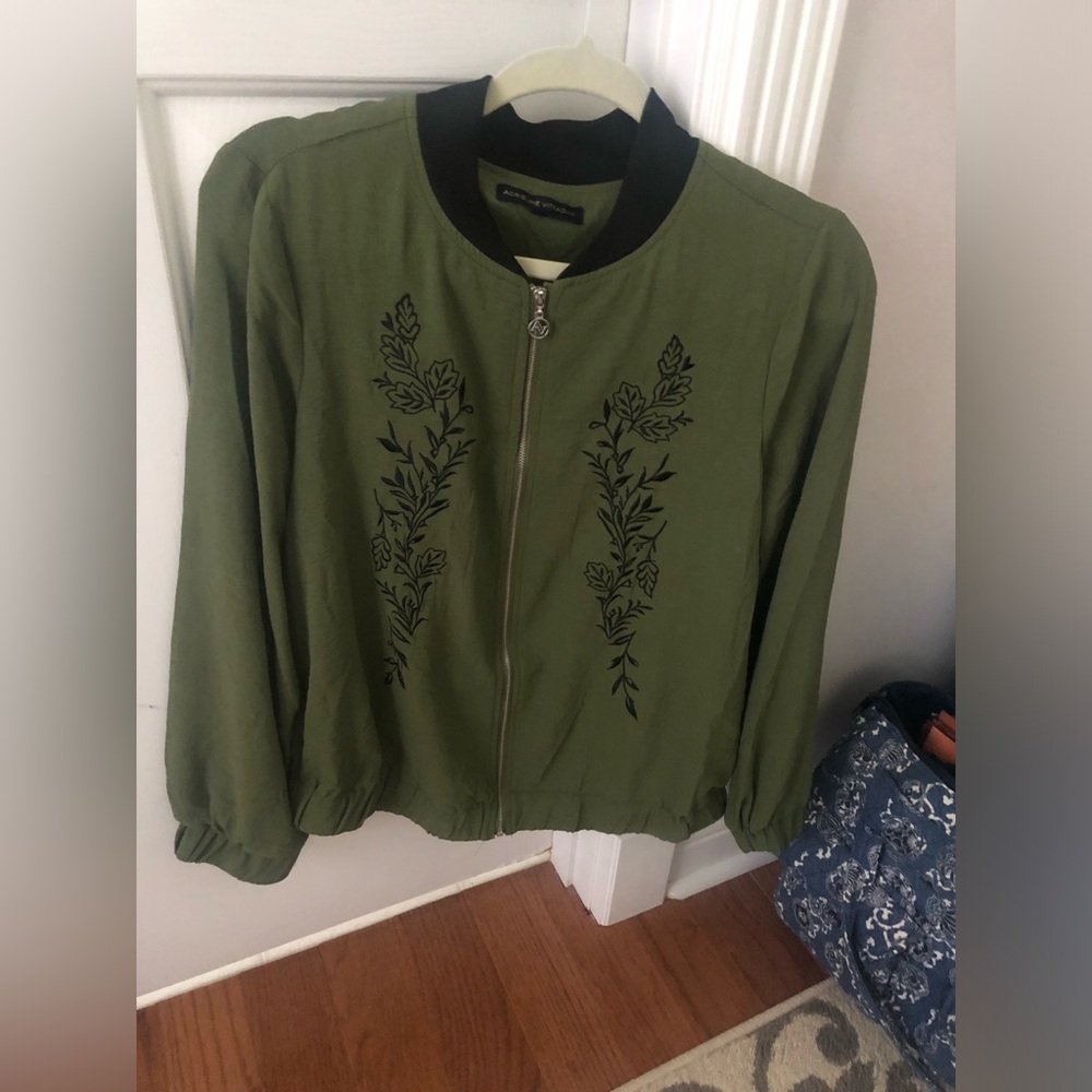 Adrienne Vittadini Embroidered Olive Green Black Bomber Jacket Size Large - Picture 2 of 9